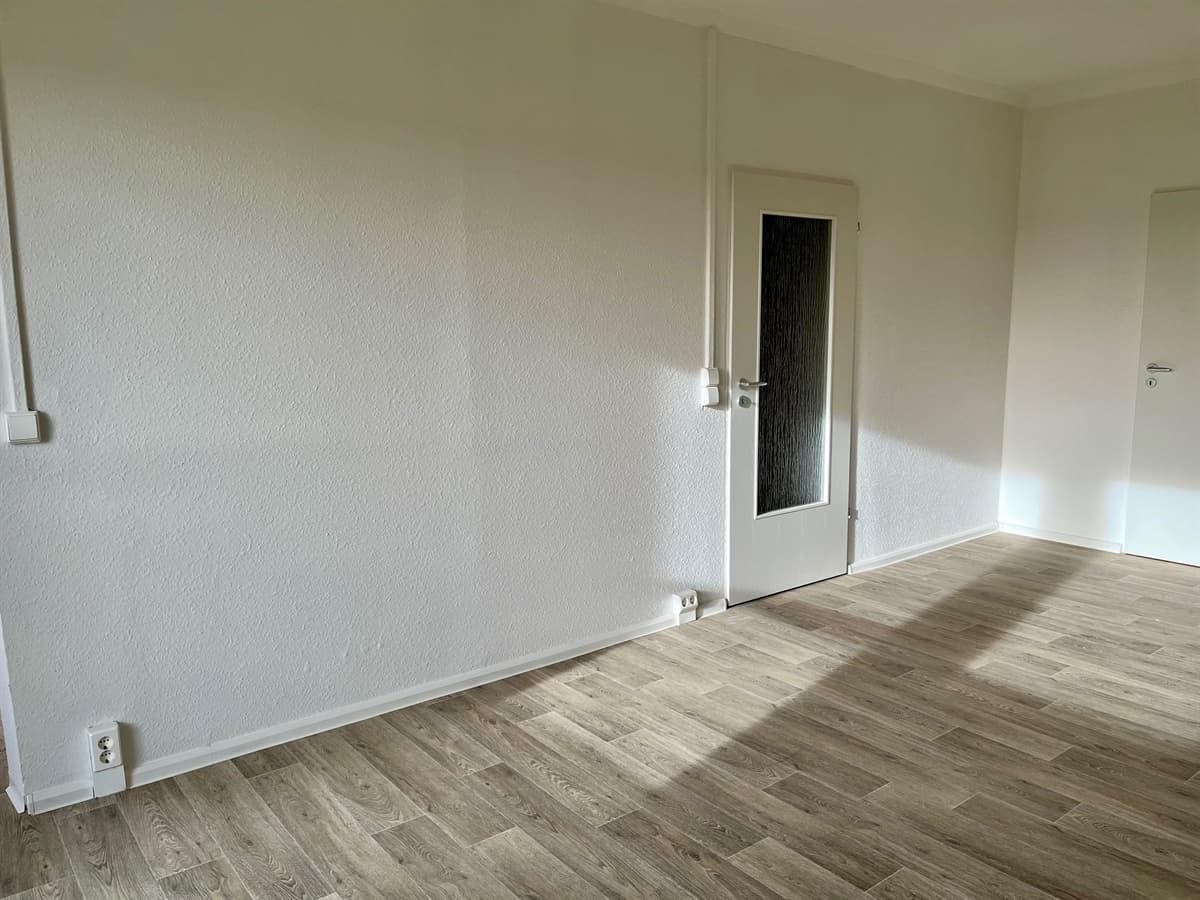 Neu sanierte, helle 3-Raumwohnung mit Balkon, Dusche und attraktivem Kraxelbonus - Ansicht 3
