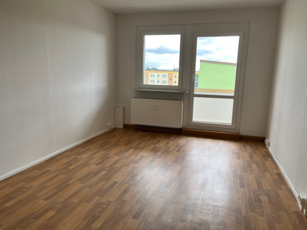 Attraktive 2-Raum-Wohnung mit 2 Balkonen und Aufzug - Ansicht 3