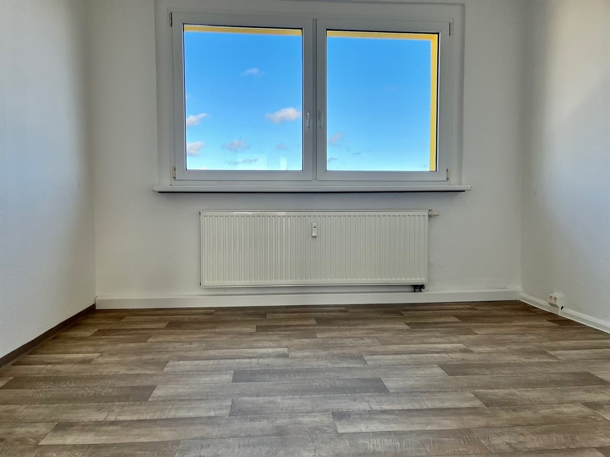 Helle 3-Raum-Wohnung mit Balkon im 3. Obergeschoss - Ansicht 3