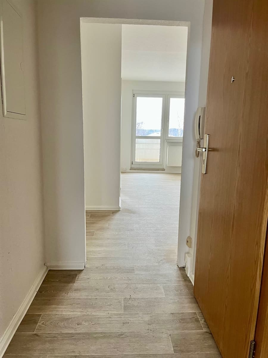 NEU! Renovierte Dreiraumwohnung mit Weitblick inkl. 10 % Kraxelbonus - Ansicht 2