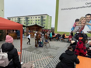 Aufführung beim Adventszauber im Wohngebiet